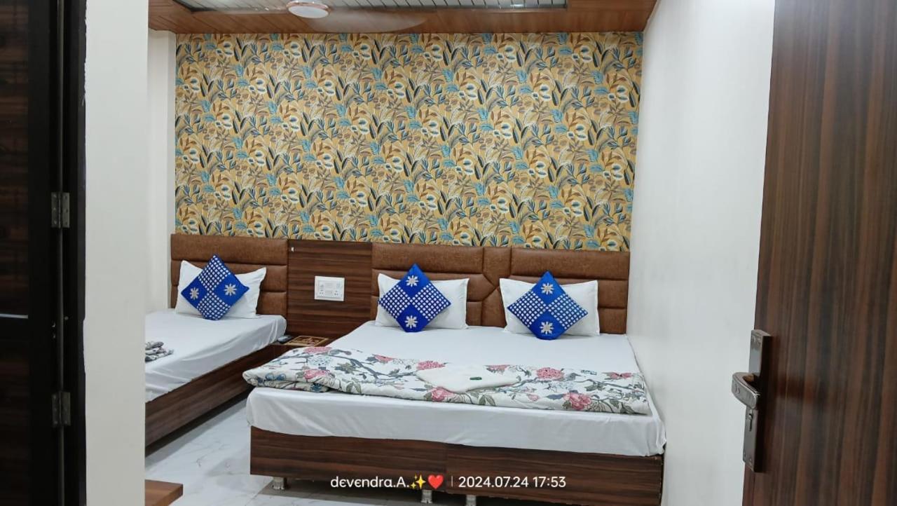 Hotel Ganga Sagar Ujjain Bagian luar foto